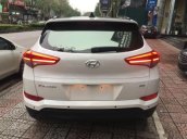 Cần bán Hyundai Tucson năm sản xuất 2018, màu trắng