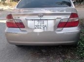 Bán xe Toyota Camry sản xuất năm 2002 còn mới