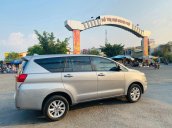 Cần bán lại xe Toyota Innova sản xuất 2016 còn mới