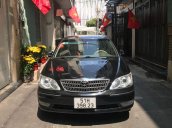 Cần bán gấp Toyota Camry đời 2004, màu đen, xe nhập, giá tốt