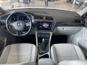 Tiguan Luxury S 2021 màu trắng nội thất xám trắng đẹp mắt - SUV 7 chỗ gầm cao cho gia đình - dẫn động 4motion