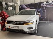 Tiguan Luxury S 2021 màu trắng nội thất xám trắng đẹp mắt - SUV 7 chỗ gầm cao cho gia đình - dẫn động 4motion