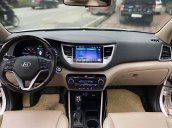 Bán Hyundai Tucson năm sản xuất 2018, màu trắng chính chủ