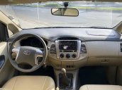 Bán Toyota Innova 2.0E đời 2015, màu bạc