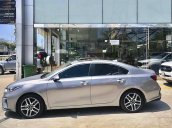 Xe Kia Cerato 1.6 Luxury đời 2019, màu bạc còn mới, giá tốt