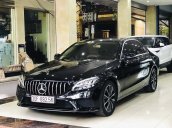 Cần bán lại xe Mercedes C200 năm sản xuất 2019, màu đen