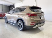 Bán xe Hyundai Santa Fe màu vàng, đi 50.000km, trả góp chỉ 381 triệu