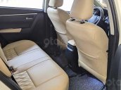 Bán Toyota Corolla Altis 2.0 V CVT Luxury sản xuất năm 2017, màu trắng