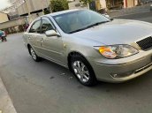 Cần bán xe Toyota Camry 2.4G năm 2005, màu vàng cát, giá tốt
