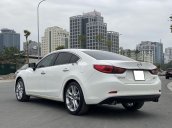 Cần bán Mazda 6 năm sản xuất 2015, màu trắng