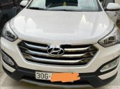 Cần bán gấp Hyundai Santa Fe năm 2015, màu trắng còn mới, 740tr