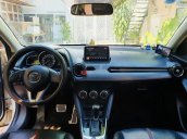 Cần bán gấp Mazda 2 năm 2016 còn mới