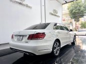 Bán Mercedes E250 đời 2013, màu trắng, xe chính chủ