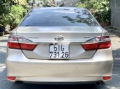 Bán Toyota Camry đời 2018, màu vàng cát, nhập khẩu