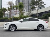 Cần bán Mazda 6 năm sản xuất 2015, màu trắng