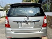 Cần bán gấp Toyota Innova sản xuất năm 2012 còn mới