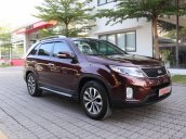 Cần bán xe Kia Sorento năm sản xuất 2016, màu đỏ còn mới, giá 655tr