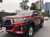 Cần bán lại xe Toyota Hilux năm 2020, màu đỏ, nhập khẩu