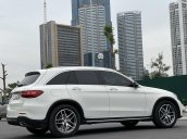 Cần bán lại xe Mercedes năm 2016 xe đẹp long lanh