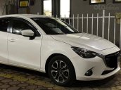 Cần bán xe Mazda 2 đời 2016, màu trắng