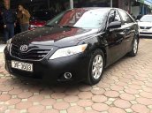 Cần bán gấp Toyota Camry sản xuất 2010, màu đen, xe nhập 