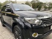 Cần bán Toyota Fortuner sản xuất 2016, màu đen 