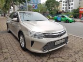 Toyota Camry 2.0 2015 vàng cát - sờ mát tay