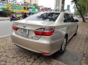 Toyota Camry 2.0 2015 vàng cát - sờ mát tay