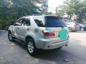 Cần bán Toyota Fortuner sản xuất năm 2012, màu bạc