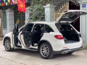 Bán Mercedes GLC300 năm sản xuất 2016, giá thấp