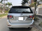 Xe Toyota Fortuner sản xuất năm 2016, màu bạc còn mới giá cạnh tranh