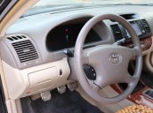 Xe Toyota Camry năm 2005, giá thấp