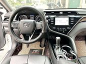 Bán ô tô Toyota Camry 2.0G sản xuất năm 2020, xe nhập