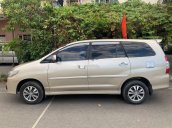 Cần bán Toyota Innova sản xuất 2015, màu vàng, nhập khẩu 