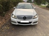 Bán Mercedes C200 2012, số tự động, màu trắng rất đẹp