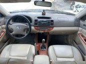 Bán Toyota Camry năm 2005 còn mới