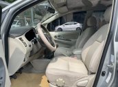 Cần bán xe Toyota Innova 2.0E MT