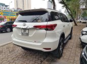 Toyota Fortuner 2.7 2019 trắng Ngọc Trinh