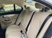 Bán Mercedes C class năm sản xuất 2016, màu trắng còn mới