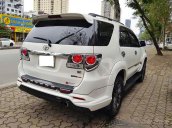 Bán Toyota Fortuner sản xuất năm 2016, màu trắng còn mới, 725tr