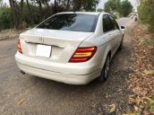 Bán Mercedes C200 2012, số tự động, màu trắng rất đẹp