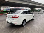 Cần bán xe Ford Fiesta đời 2015, màu trắng còn mới