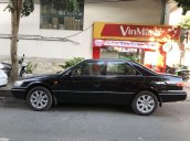 Cần bán xe Toyota Camry sản xuất năm 2002, màu đen 