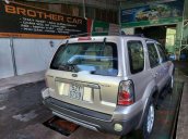 Cần bán gấp Ford Escape đời 2004, màu vàng chính chủ, 205 triệu