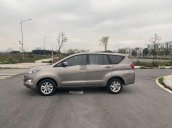 Bán Toyota Innova sản xuất năm 2016, màu xám chính chủ, giá tốt