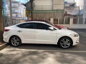 Bán Hyundai Elantra đời 2016, màu trắng 