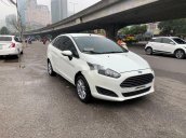 Cần bán xe Ford Fiesta đời 2015, màu trắng còn mới