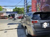 Cần bán xe Toyota Innova đời 2018, màu bạc chính chủ, 585 triệu