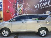 Cần bán xe Toyota Innova đời 2018, màu bạc chính chủ, 585 triệu