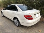 Bán Mercedes C200 2012, số tự động, màu trắng rất đẹp